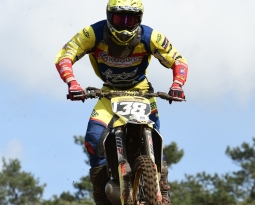 Karl Timmerman geniet van deelname aan EMX2T wedstrijd in Loket
